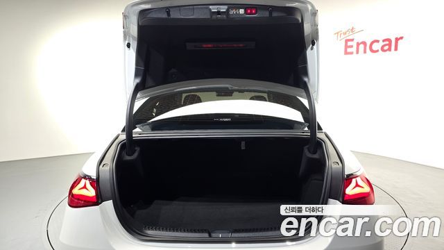 Mercedes-Benz E-Class (W214) E200 Avantgarde Limited 2025 — фото 17