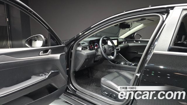 Kia K5 (III) 2.0 Prestige 2022 — фото 10