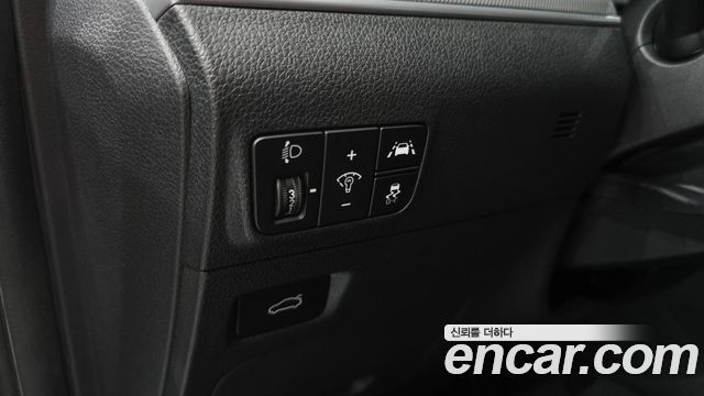 Kia K5 (III) 2.0 Prestige 2022 — фото 27