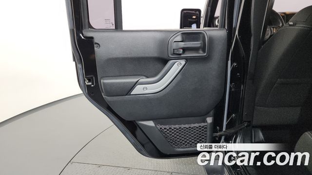 Jeep Wrangler (JK) 3.6 Rubicon 4Door 2016 — фото 25