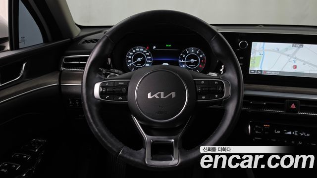 Kia K5 (III) 2.0 Noblesse 2023 — фото 13