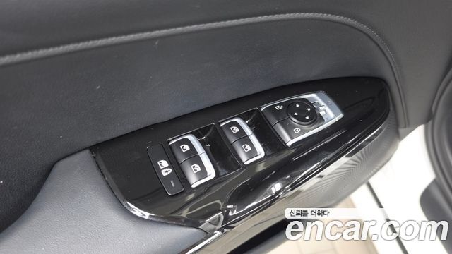 Kia K5 (III) 2.0 Noblesse 2023 — фото 27