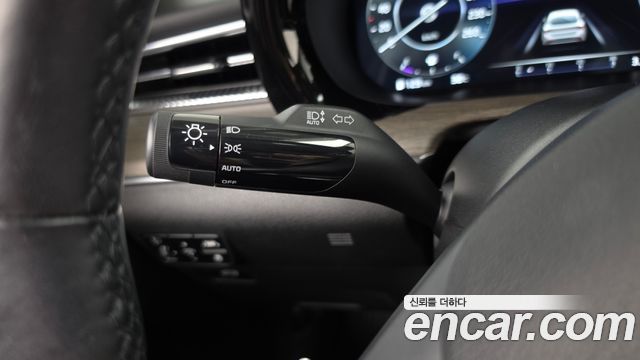 Kia K5 (III) 2.0 Noblesse 2023 — фото 31