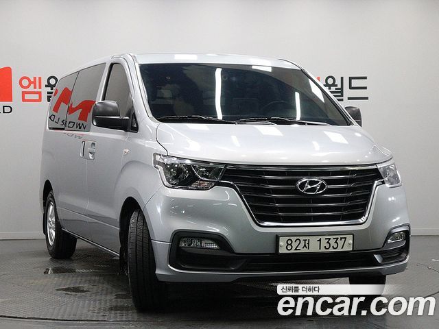 Hyundai Grand Starex Van 3-Seater Smart 2021 — фото 2