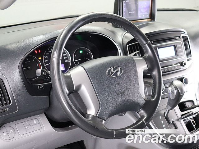 Hyundai Grand Starex Van 3-Seater Smart 2021 — фото 7