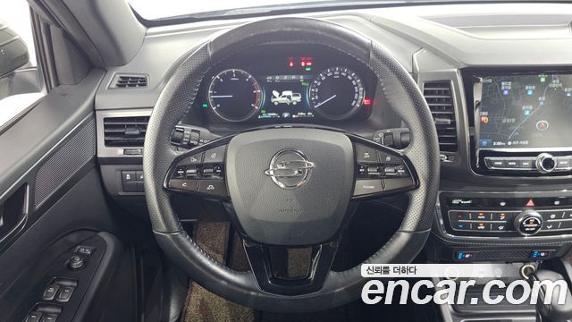KG Mobility (SsangYong) Rexton Sports Khan Diesel 2.2 4WD Prestige 2021 — фото 13