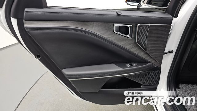 Kia K8 Hybrid Signature 2025 — фото 25