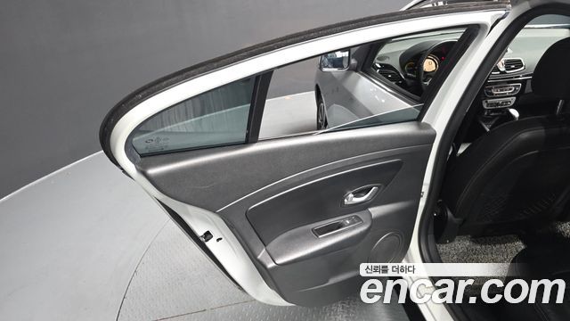 Renault Korea SM3 Z.E. RE 2017 — фото 25