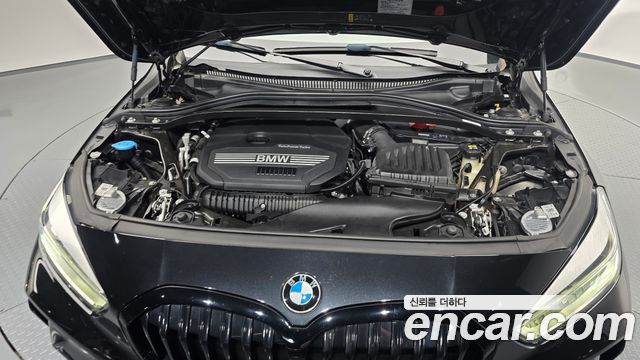 BMW 1 Series (F40) 120i M Sports 2021 — фото 6