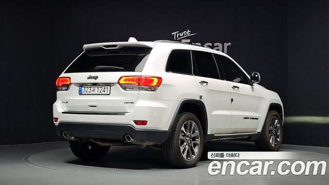 Jeep Grand Cherokee 3.6 Limited WK2 2018 — фото 2