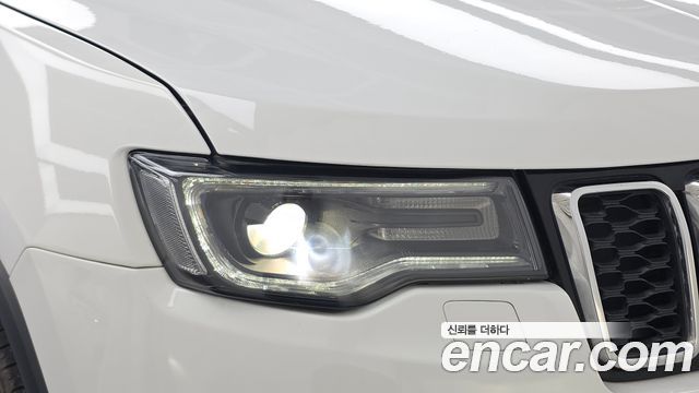 Jeep Grand Cherokee 3.6 Limited WK2 2018 — фото 22
