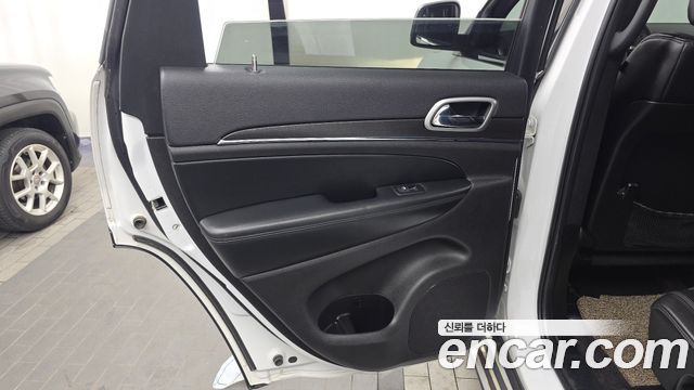 Jeep Grand Cherokee 3.6 Limited WK2 2018 — фото 25