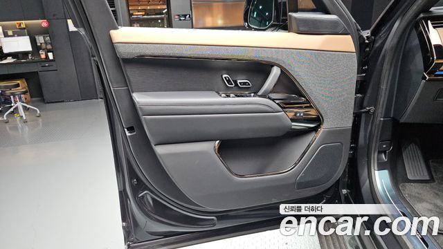 Land Rover Range Rover Sport (III) P400 AB 2025 — фото 24