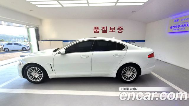 Jaguar XF 2.2D Luxury X250 2015 — фото 4