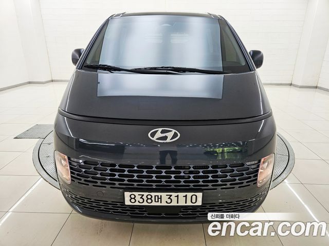 Hyundai Staria Cargo 5-Seater Smart 2023 — фото 1