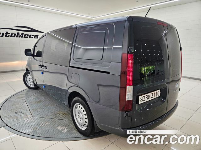 Hyundai Staria Cargo 5-Seater Smart 2023 — фото 5