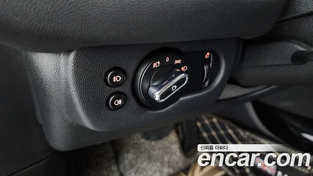 MINI Cooper Clubman Classic Plus Lite 2nd 2023 — фото 16