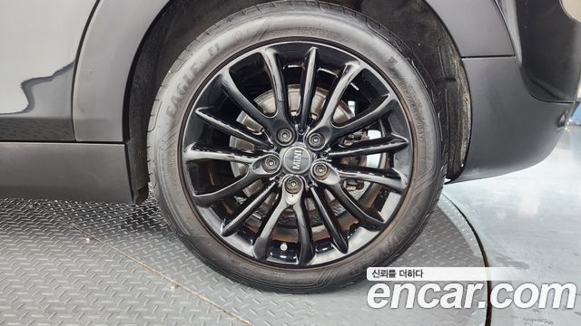MINI Cooper Clubman Classic Plus Lite 2nd 2023 — фото 21
