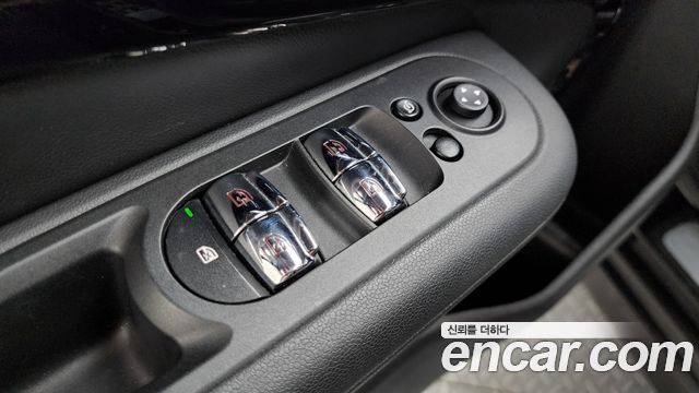 MINI Cooper Clubman Classic Plus Lite 2nd 2023 — фото 29