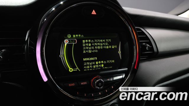 MINI Cooper D Standard 3rd 2018 — фото 20