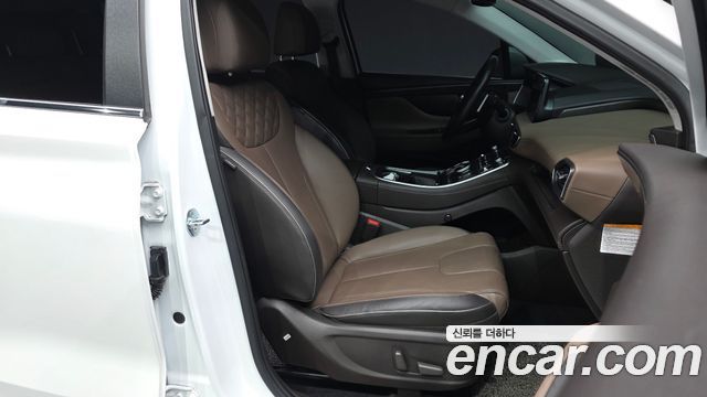Hyundai Santa Fe HEV 1.6 2WD Prestige 2023 — фото 11