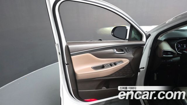 Hyundai Santa Fe HEV 1.6 2WD Prestige 2023 — фото 24