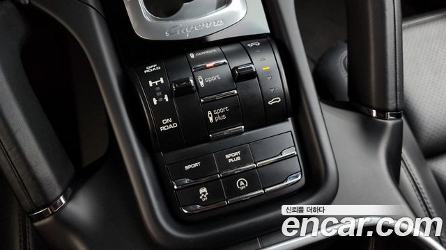 Porsche Cayenne 4.2 S Diesel 958 2016 — фото 17