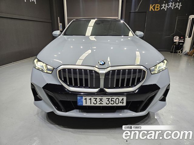 BMW 5 Series (G60) 530i xDrive M Sport 2025 — фото 3