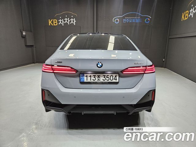 BMW 5 Series (G60) 530i xDrive M Sport 2025 — фото 4