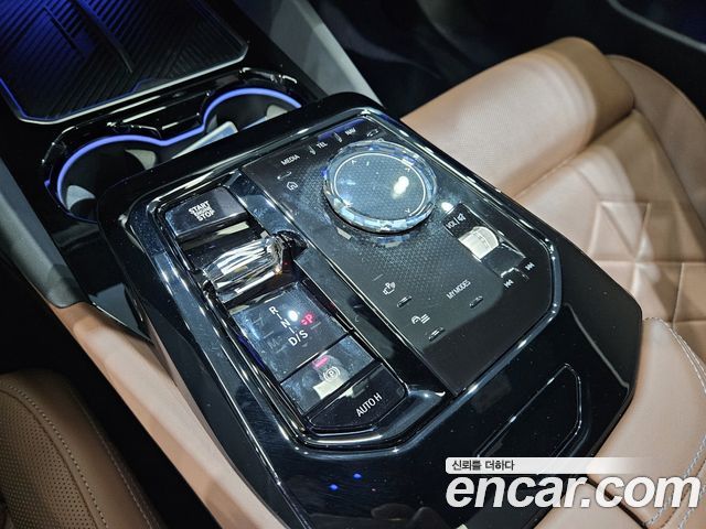 BMW 5 Series (G60) 530i xDrive M Sport 2025 — фото 9