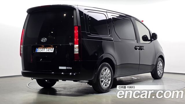 Hyundai Staria HEV 1.6T Cargo 2-Seater Modern 2026 — фото 2
