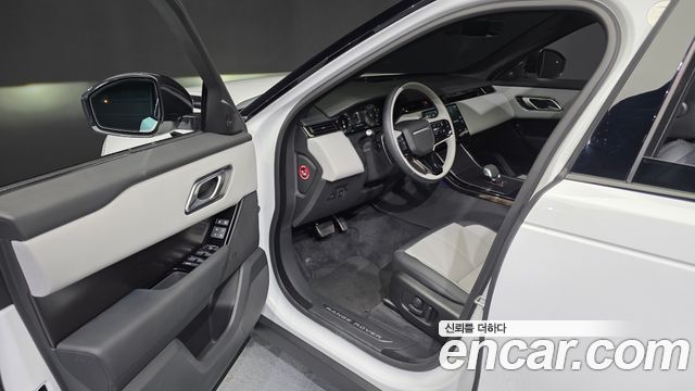 Land Rover Range Rover Velar 2.0 P250 Dynamic SE 2026 — фото 10