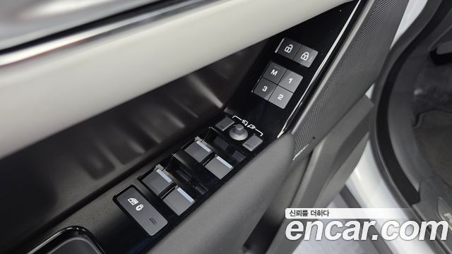 Land Rover Range Rover Velar 2.0 P250 Dynamic SE 2026 — фото 14