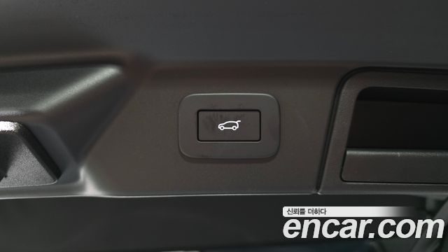 Land Rover Range Rover Velar 2.0 P250 Dynamic SE 2026 — фото 19