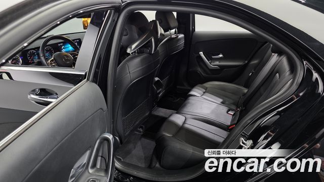 Mercedes-Benz A-Class (W177) A220 Sedan 2021 — фото 11