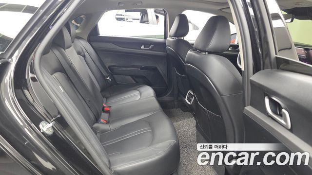 Kia K5 (III) 2.0 Prestige 2022 — фото 12