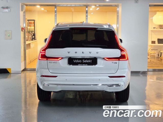 Volvo XC60 (II) T8 Ultra Bright 2026 — фото 4