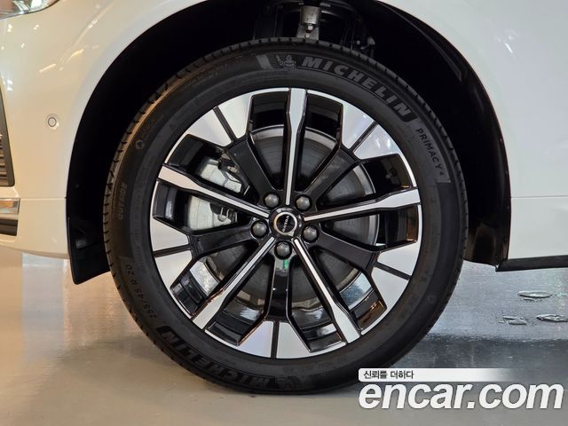 Volvo XC60 (II) T8 Ultra Bright 2026 — фото 5