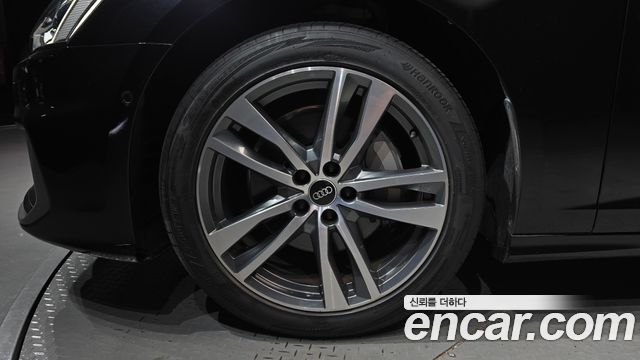Audi A6 (C8) 45 TFSI Quattro Premium 2022 — фото 5