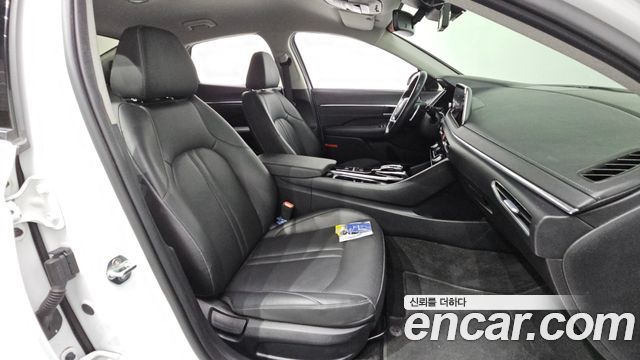 Hyundai Sonata (DN8) 2.0 Premium Plus 2022 — фото 12