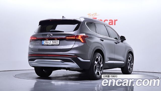 Hyundai Santa Fe Diesel 2.2 2WD Prestige 2021 — фото 2