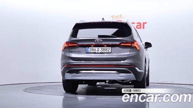 Hyundai Santa Fe Diesel 2.2 2WD Prestige 2021 — фото 4