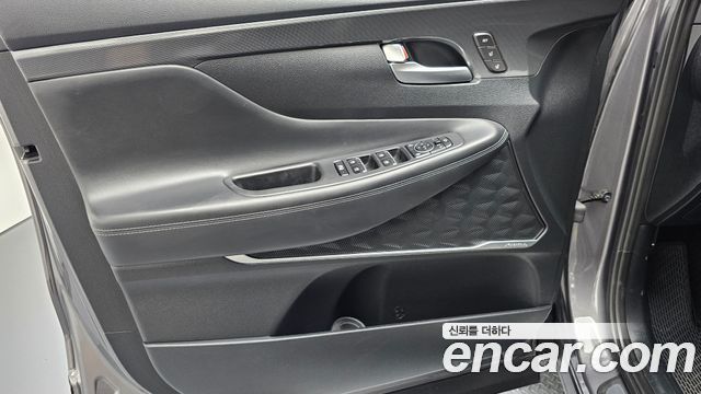 Hyundai Santa Fe Diesel 2.2 2WD Prestige 2021 — фото 24