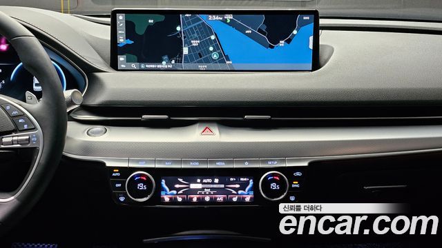 Genesis Electrified G80 (RG3) e-AWD 2022 — фото 18