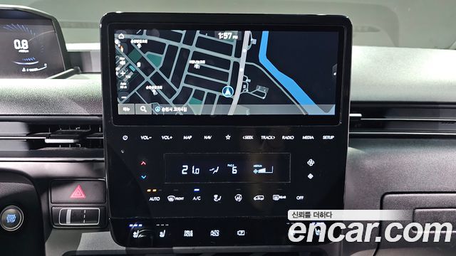 Hyundai Staria Cargo 5-Seater Modern 2022 — фото 14