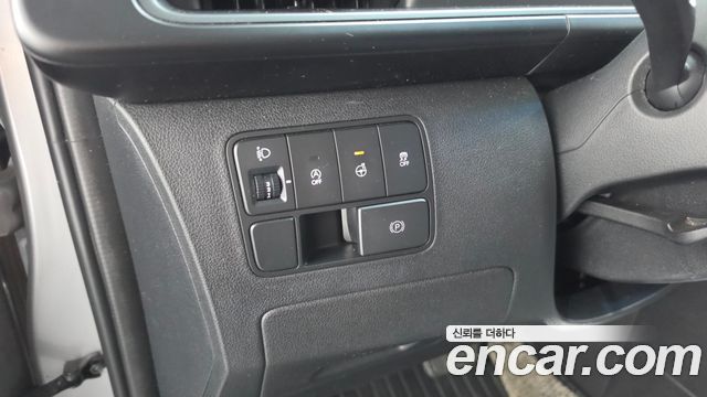 Hyundai Staria Cargo 5-Seater Modern 2022 — фото 14