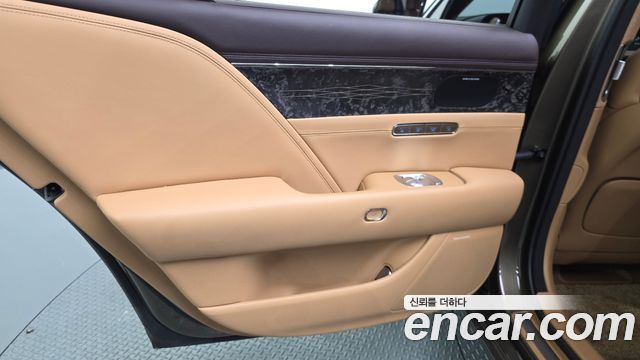 Genesis G90 (RS4) Gasoline 3.5 Turbo AWD 2022 — фото 25