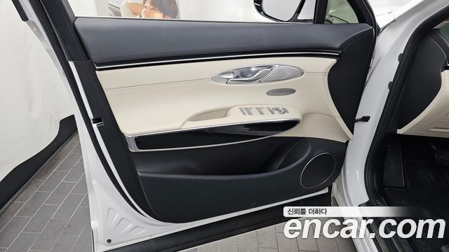 Genesis GV70 2.5T Gasoline AWD 2023 — фото 24