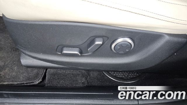Genesis GV70 2.5T Gasoline AWD 2023 — фото 31