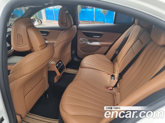 Mercedes-Benz E-Class (W214) E300 4MATIC Exclusive 2024 — фото 10